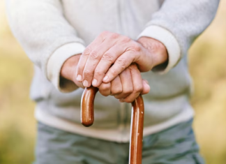 Prosigue el pago a jubilados y pensionados con el haber mínimo