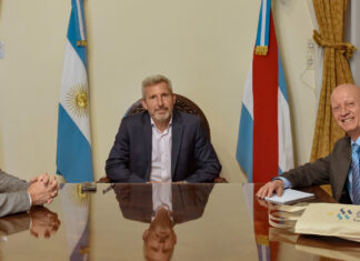Entre Ríos y CARU buscan potenciar el río Uruguay como vía de navegabilidad para la producción