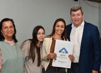 Maestros entrerrianos acceden a tener su casa propia
