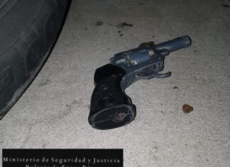 Dos menores de edad circulaban en la calle con un arma de fuego
