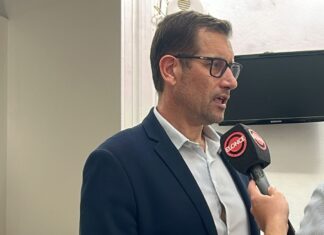 Tampoco hubo una propuesta de recomposición para los estatales