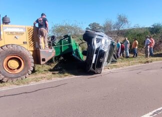 Departamento Concordia: volcó un vehículo que transportaba animales