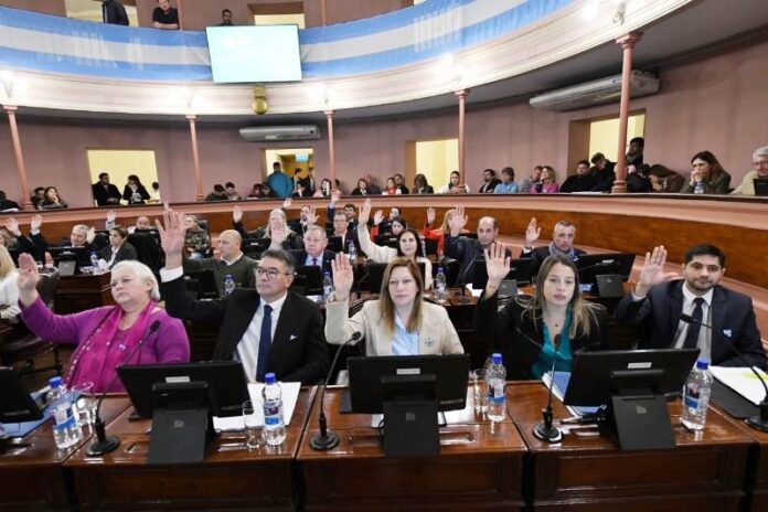 02 Abogados 300% más caros