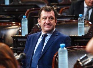 LEY BASES. El PJ Entre Ríos criticó a Kueider por su apoyo