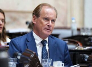 “VACIAMIENTO”. Bordet y Oliva contra la venta de medios públicos