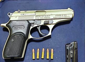 Un detenido con un arma de fuego que tenía pedido de secuestro