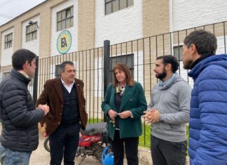 Enseñanza de jóvenes y adultos: Autoridades se interiorizan sobre la oferta del Centro N°2 San Vicente