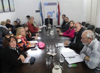 La Provincia acordó aumentos salariales con los gremios estatales