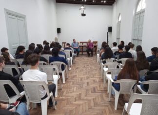 Derechos humanos: Expuso en la ciudad el hijo de militar que participó en la dictadura