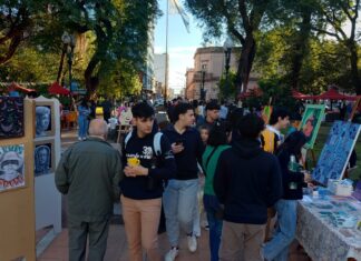 Concepción del Uruguay disfrutó de la Feria de Arte Galería de los Pájaros