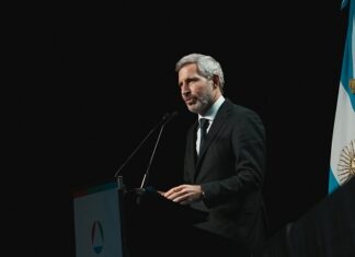 Rogelio Frigerio busca inversiones en España para obras de infraestructura en Entre Ríos