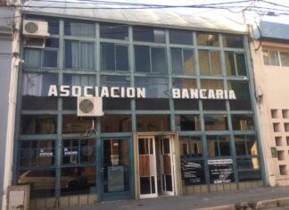 «El paro general se cumple con un altísimo acatamiento”, se indicó desde La Bancaria