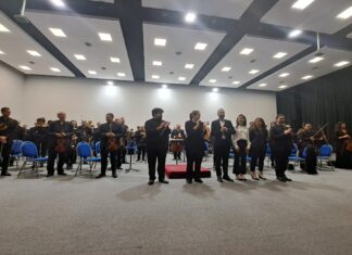 La Sinfónica tocó en el Centro Provincial de Convenciones y estuvieron, por primera vez, vecinos de San Salvador
