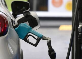 SUBA EN ENTRE RÍOS. La nafta súper cuesta $141 pesos más que en CABA