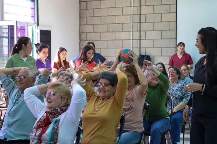 Conversatorio adultos mayores (2)