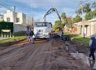 Continúa el Plan de Obras: Con limpieza de basurales, bacheo y desagües