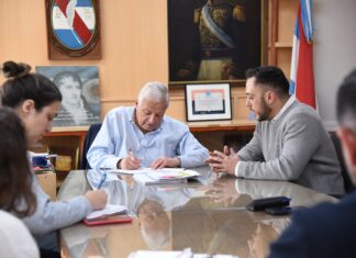 Buscan establecer el servicio de fibra óptica en instituciones locales