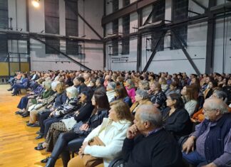 Vecinos de Villa Elisa asistieron a la presentación de la Sinfónica y disfrutaron de una noche de piano