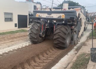 Avanzan los trabajos de repavimentación en calle Alberdi