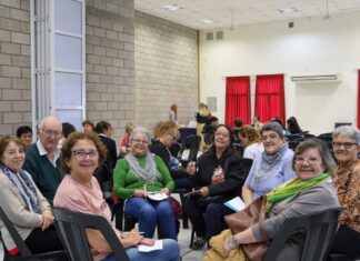 Más de 100 adultos mayores participaron del ciclo de conversaciones sobre el buen trato