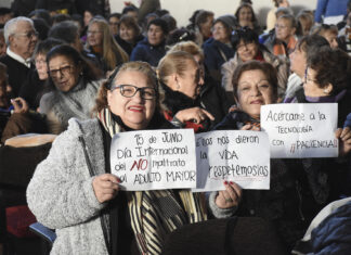 Con actividades recreativas se promueve el buen trato hacia las personas mayores