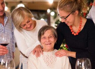 Realizarán el conversatorio sobre buen trato hacia adultos mayores