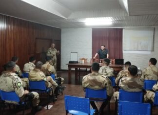 Capacitan a personal de la fuerza policial y naval como guarda faunas ad honorem