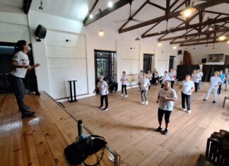 Jugando con la tercera edad: Nuevos días y horarios para el taller de mujeres