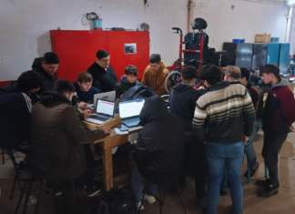 Alumnos de la Técnica N°3 transforman sillas manuales a eléctricas