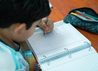 El Instituto Becario promueve su programa de apoyo escolar
