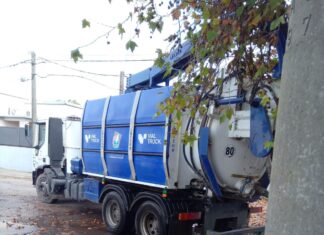 Subsanaron la rotura de un caño de agua frente a la UP4