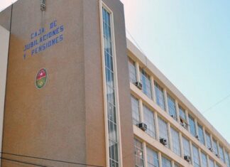 «Descargan la crisis sobre las y los trabajadores», sostienen desde la agrupación docente Fuentealba