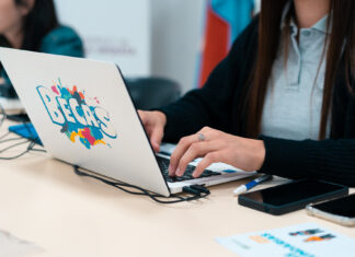 Arranca el pago de becas a estudiantes secundarios y superiores