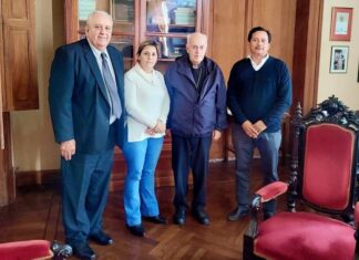 Monseñor Juan Alberto Puiggari recibió a la diputada Liliana Salinas
