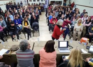 Reunión en Villa Elisa aborda crisis de salud mental y refuerza acciones preventivas