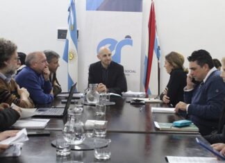 El lunes comienzan las clases y el Gobierno presentará una propuesta salarial a los docentes