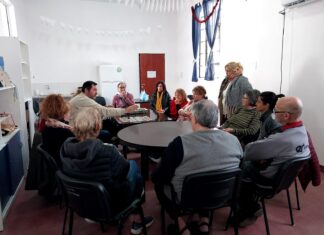 Comenzó el taller de ajedrez para adultos mayores