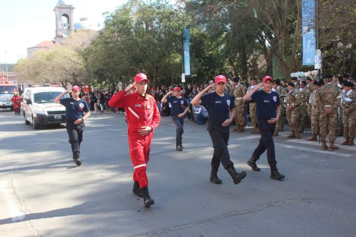 bomberos - desfile3