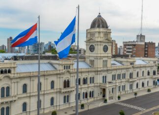La Provincia convocó a paritaria a los gremios docentes y estatales