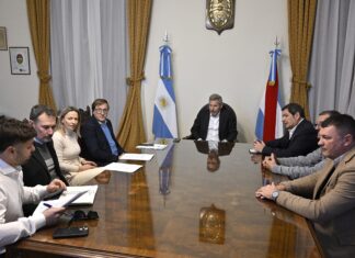 El Gobernador recibió a empresarios del transporte de cargas