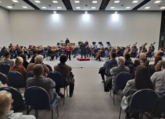El violín fue protagonista de una noche de concierto de la Sinfónica de Entre Ríos