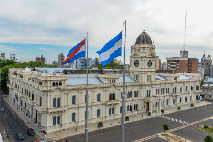 hacienda - pagan el aumento a los docentes1
