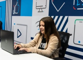 Se realiza la segunda edición para que chicas de 13 a 17 años se capaciten en programación