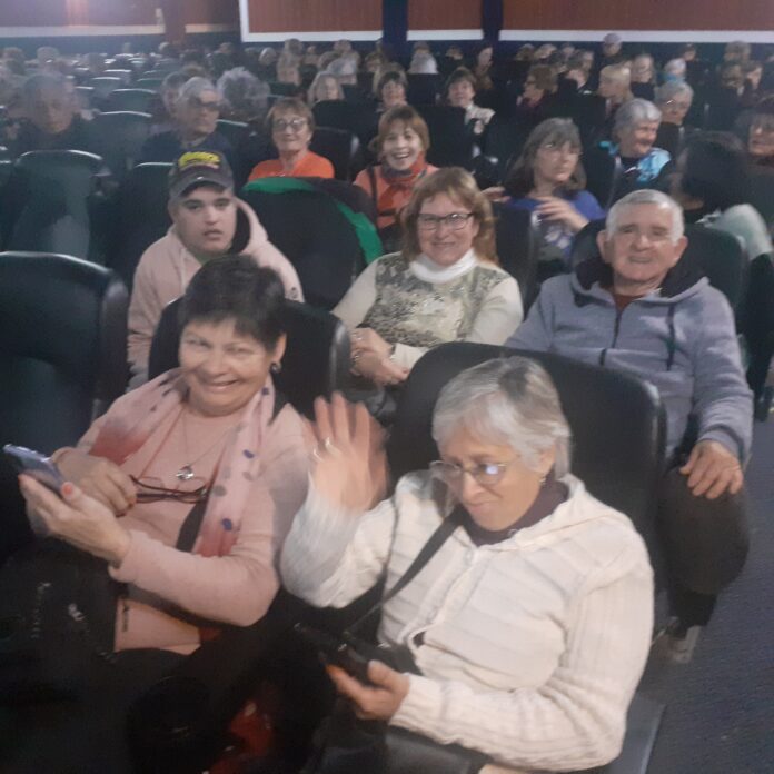 p4 cine para adultos mayores1
