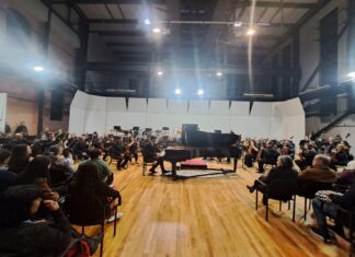 La Sinfónica de Entre Ríos brindó un nuevo concierto y el público llenó la sala