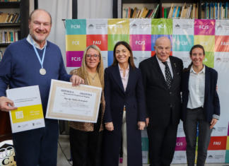 La UCU otorgó la distinción de Doctor Honoris Causa a Gustavo Grobocopatel