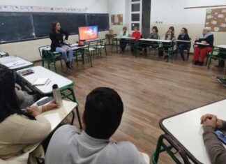 A través de su «Programa de innovación pedagógica», la U-RUS capacitó a docentes de la Universidad Popular