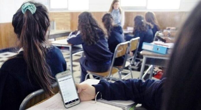 Celulares escuelas