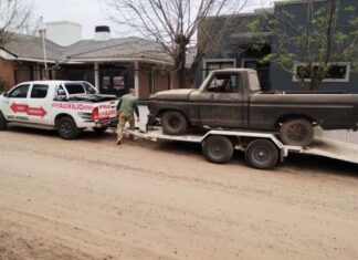INTIMAN A DUEÑOS. Colón: Removerán y compactarán autos abandonados
