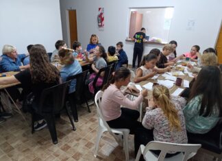 Se realizó la Tarde de juegos, por el Día de la Ancianidad, en el Centro de Jubilados